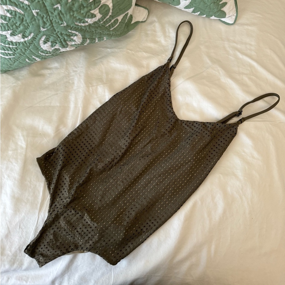 Acacia Hina in Costa Mesh